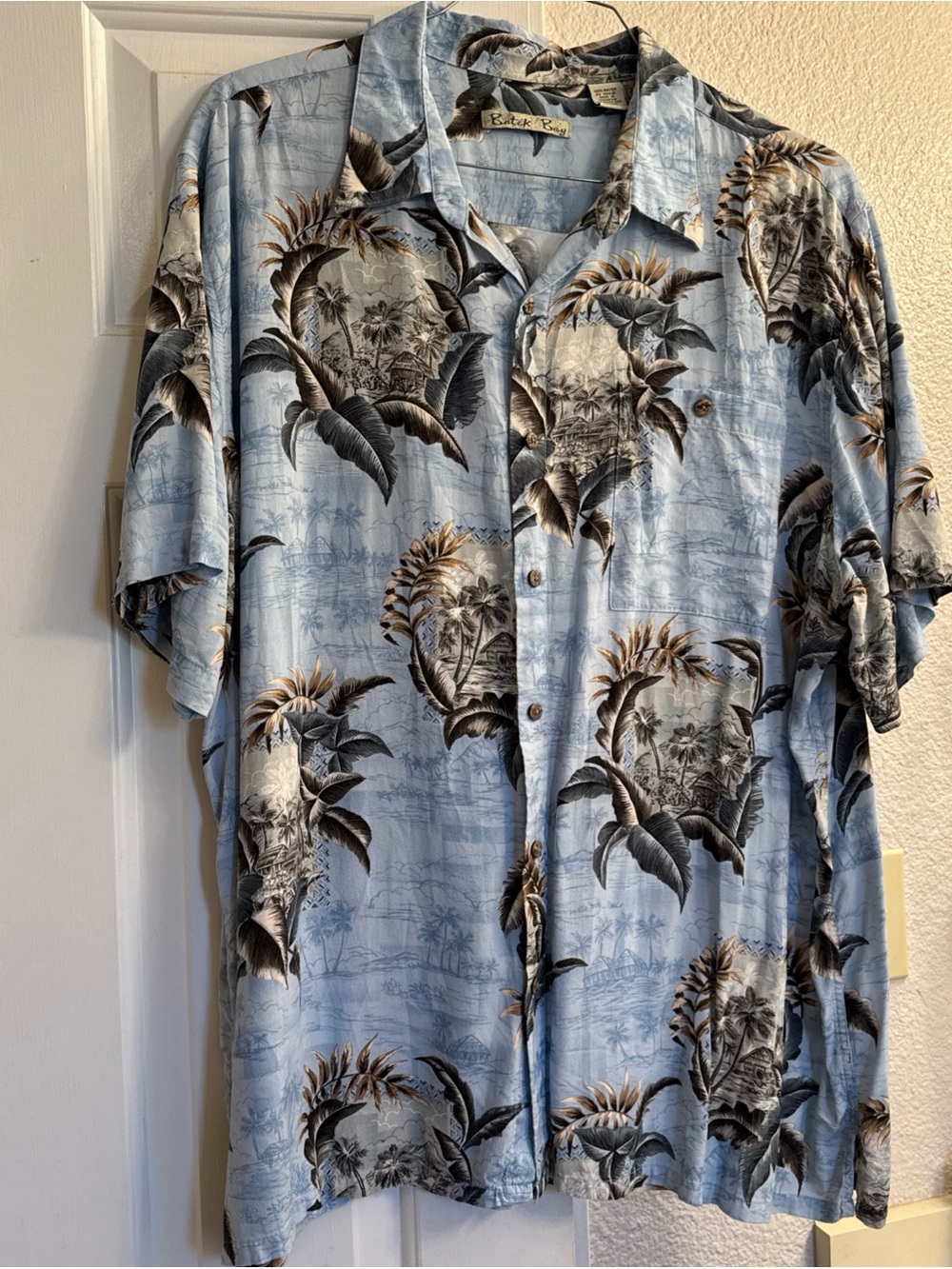 Batik Bay Hawaiian Mens Shirt Light Blue Tropical Print Short-Sleeve Shirt